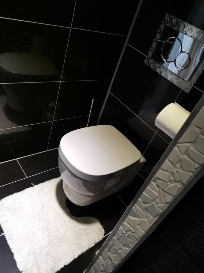 Vienna Luxus Appartment Bagian luar foto