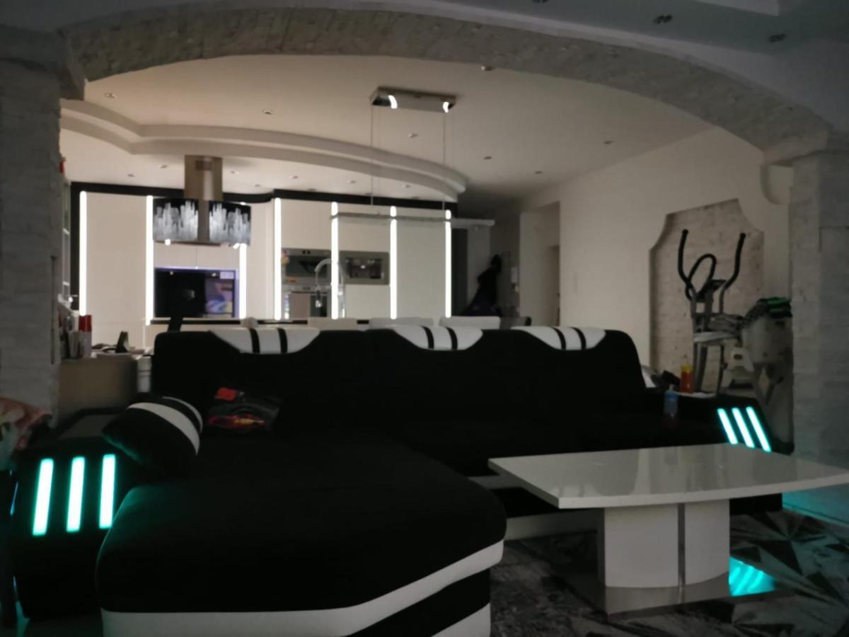 Vienna Luxus Appartment Bagian luar foto